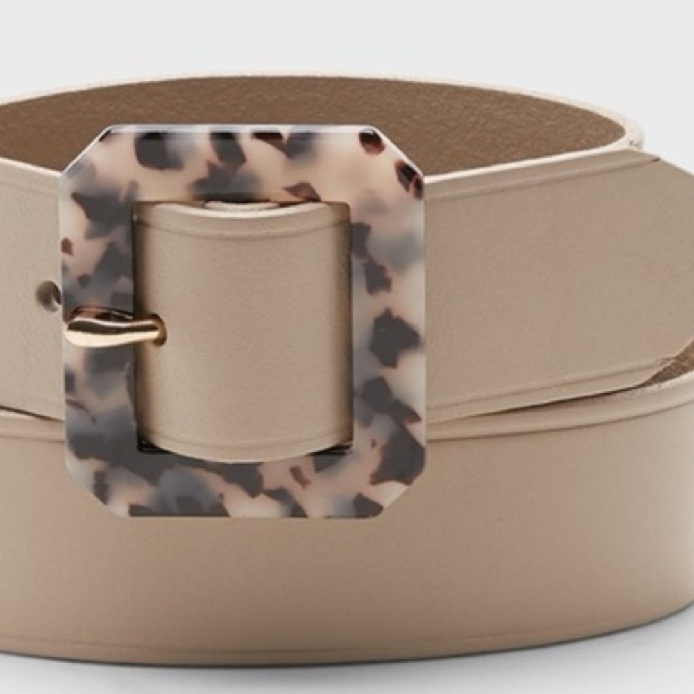 Banana Republic Beige Faux-Leather Belt with Tortoiseshell Buckle